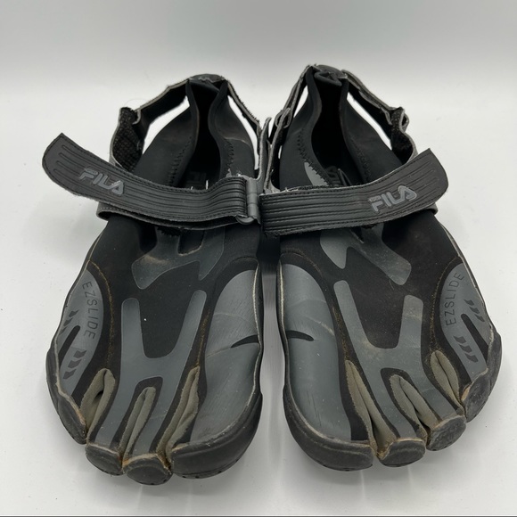 Fila Other - Fila Skelatoes Five Fingers Running Shoe Preowned Size 13